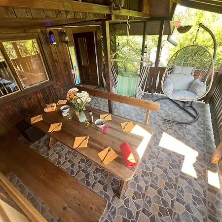 אתר קמפינג Cozy Quiet Retreat 70km From Sofia