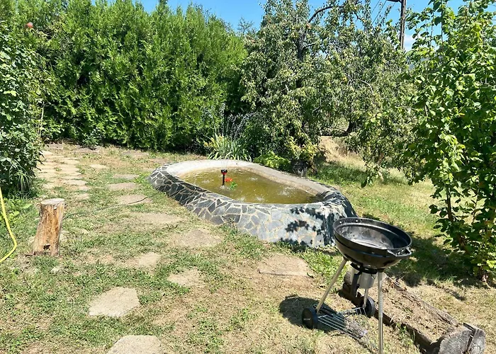 Cozy Quiet Retreat 70km From Sofia Къмпинг Кюстендил