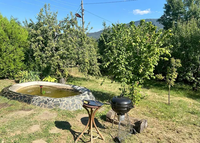 Cozy Quiet Retreat 70km From Sofia Къмпинг