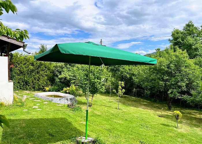 Къмпинг Cozy Quiet Retreat 70km From Sofia